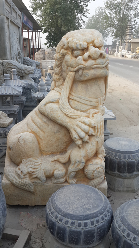 仿古(gu)石獅子(zi)