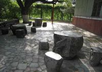 原生(sheng)态石桌