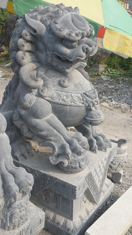 石獅子(zi)