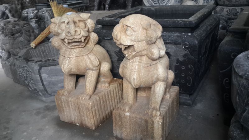 仿古(gu)石獅子(zi)