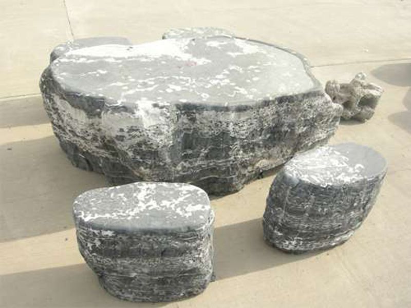 原生(sheng)态石桌